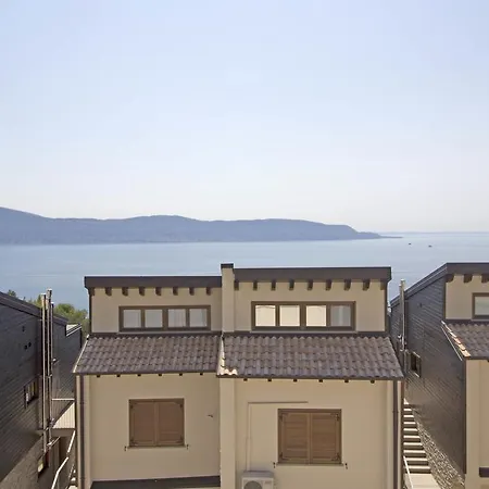 Borgo Degli Ulivi 公寓 *